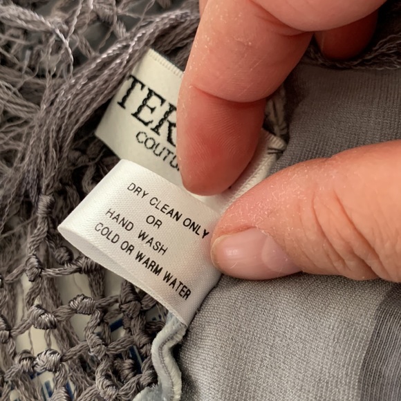 TERANI COUTURE squared silk blend scarf/shawl with fringe boho - Picture 10 of 11